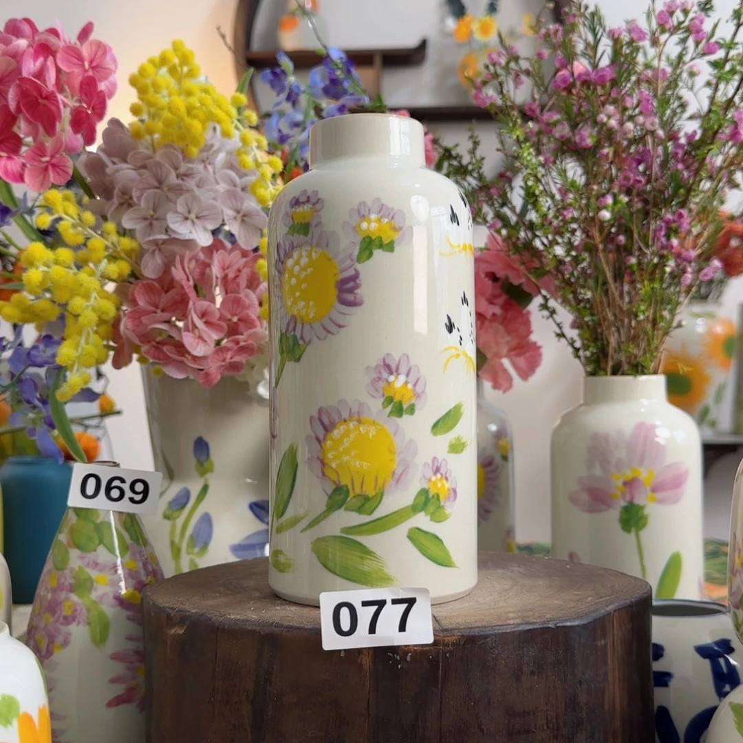 摆件景德镇陶瓷手绘小花瓶摆件无孔