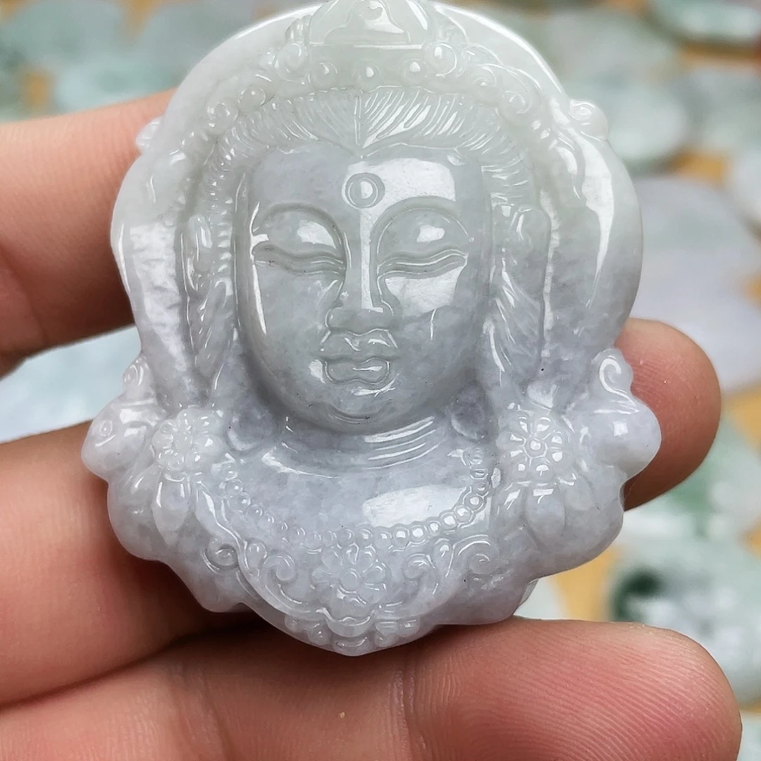 翡翠未镶嵌颈饰观音