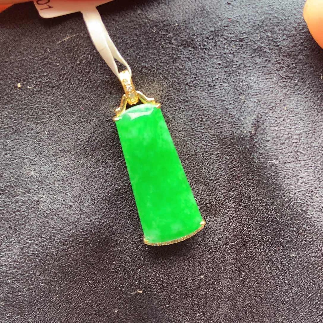 翡翠颈饰18K金镶嵌上新