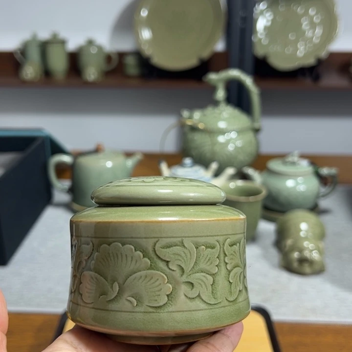 耀州窑青釉牡丹茶叶罐微微瑕1只