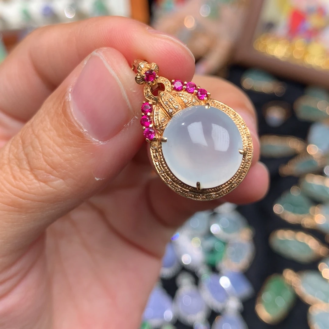 吊坠(不含链)18K金镶嵌翡翠