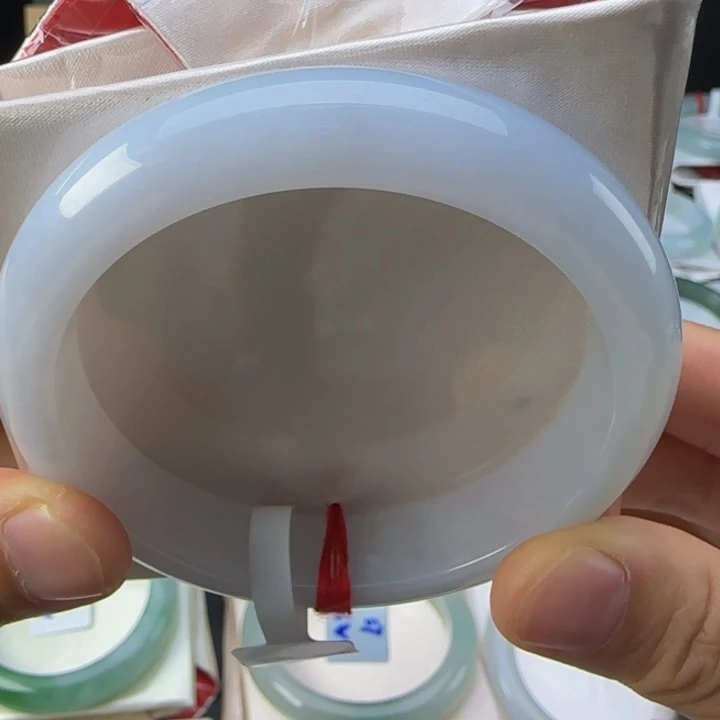 未镶嵌手镯翡翠翡翠手镯