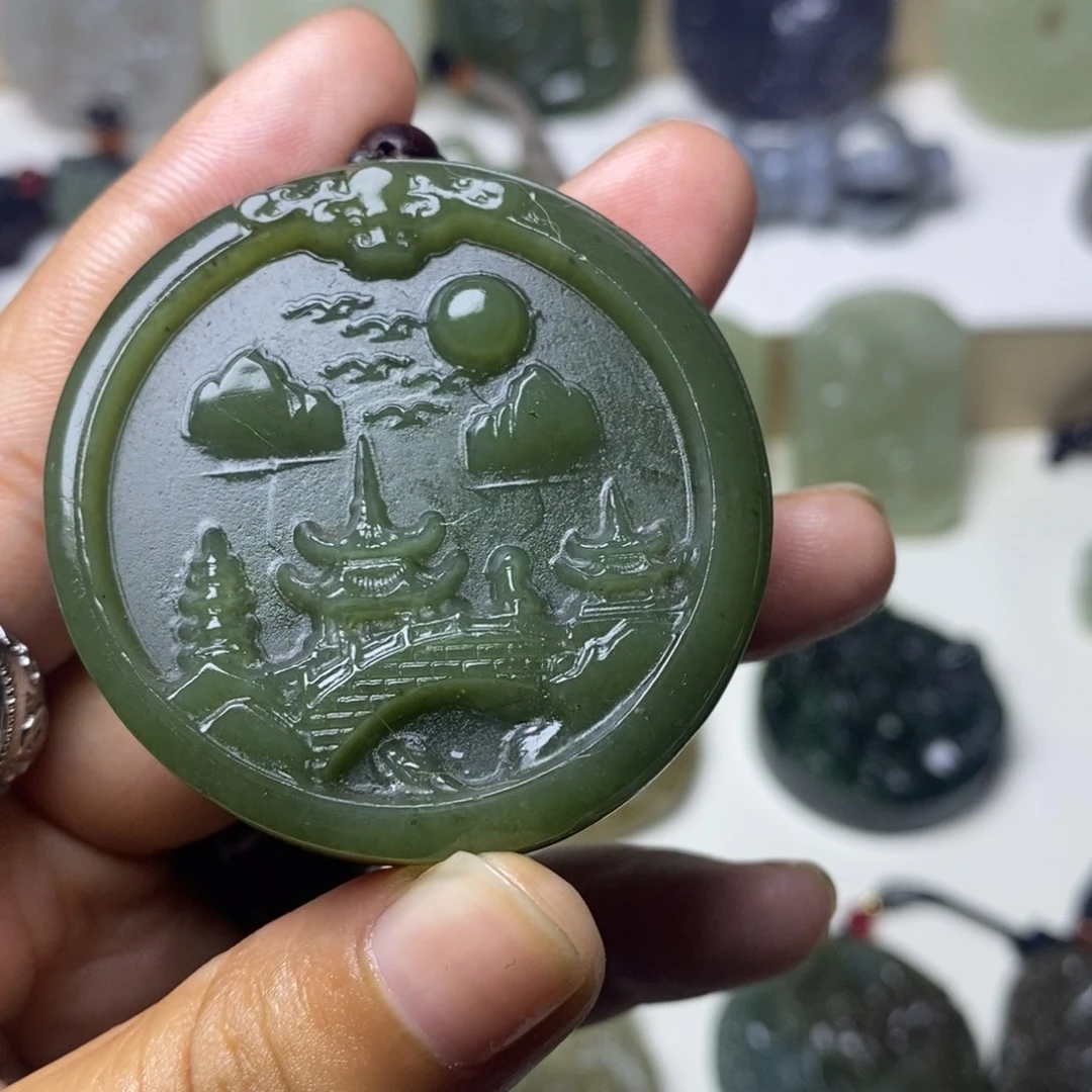 和田玉未镶嵌颈饰