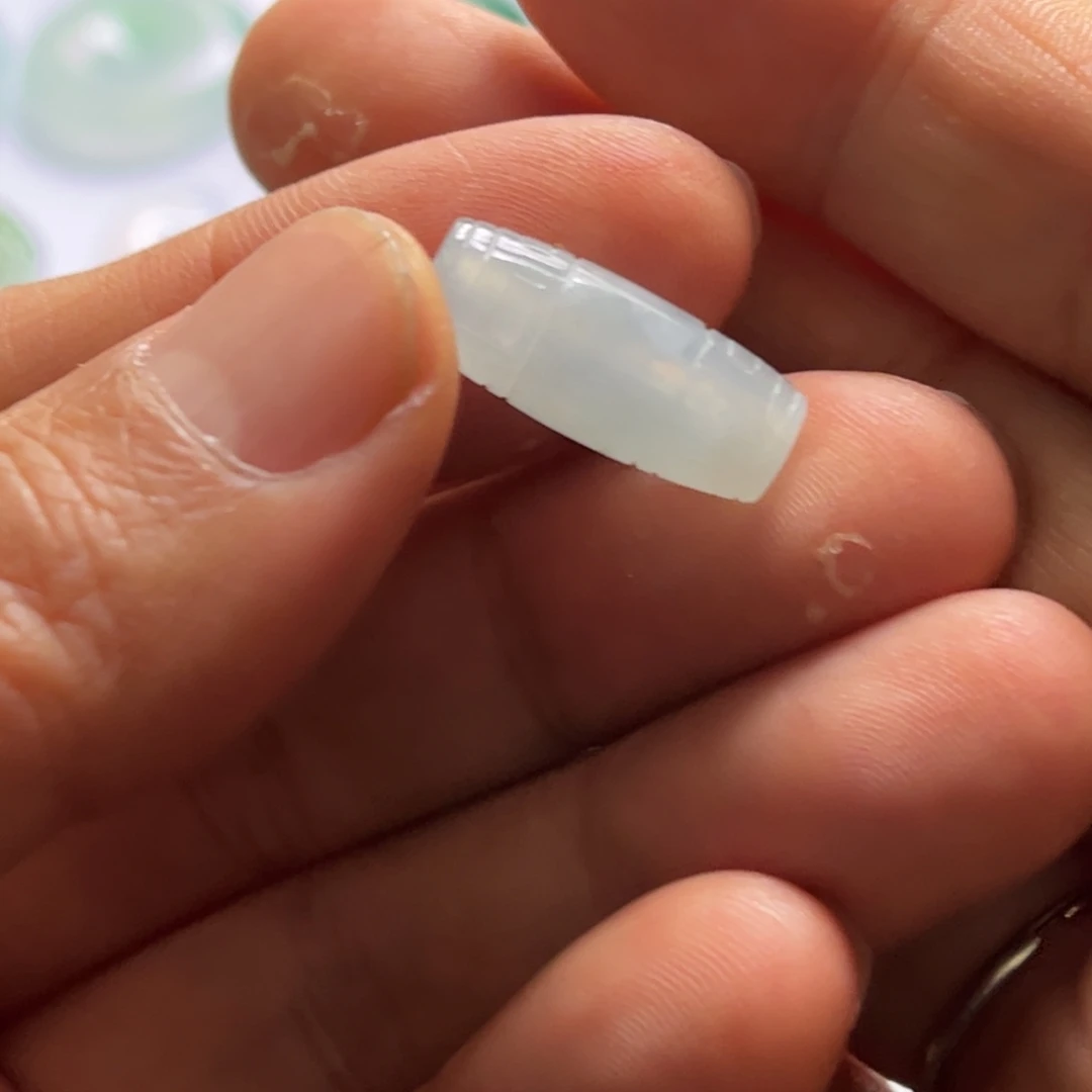 定制翡翠未镶嵌桶珠