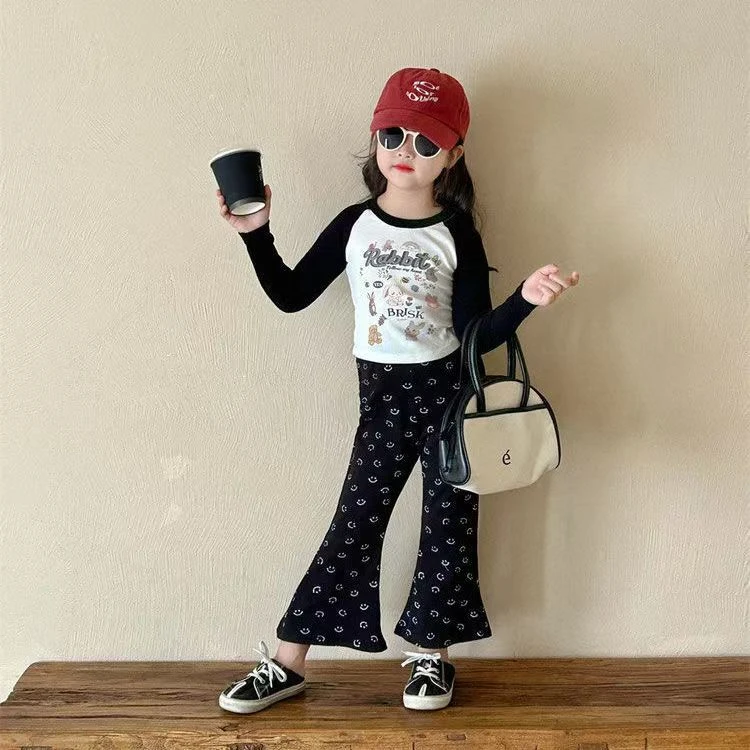 儿童秋装两件套2025新款洋气女童拼色上衣笑脸喇叭裤套装韩版潮流
