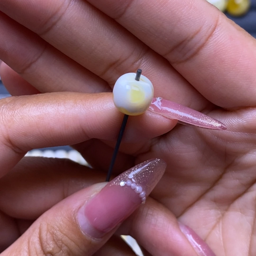 植物珀未镶嵌珠宝奇石瓷白妖花荷包蛋老型9.8*8.8mm