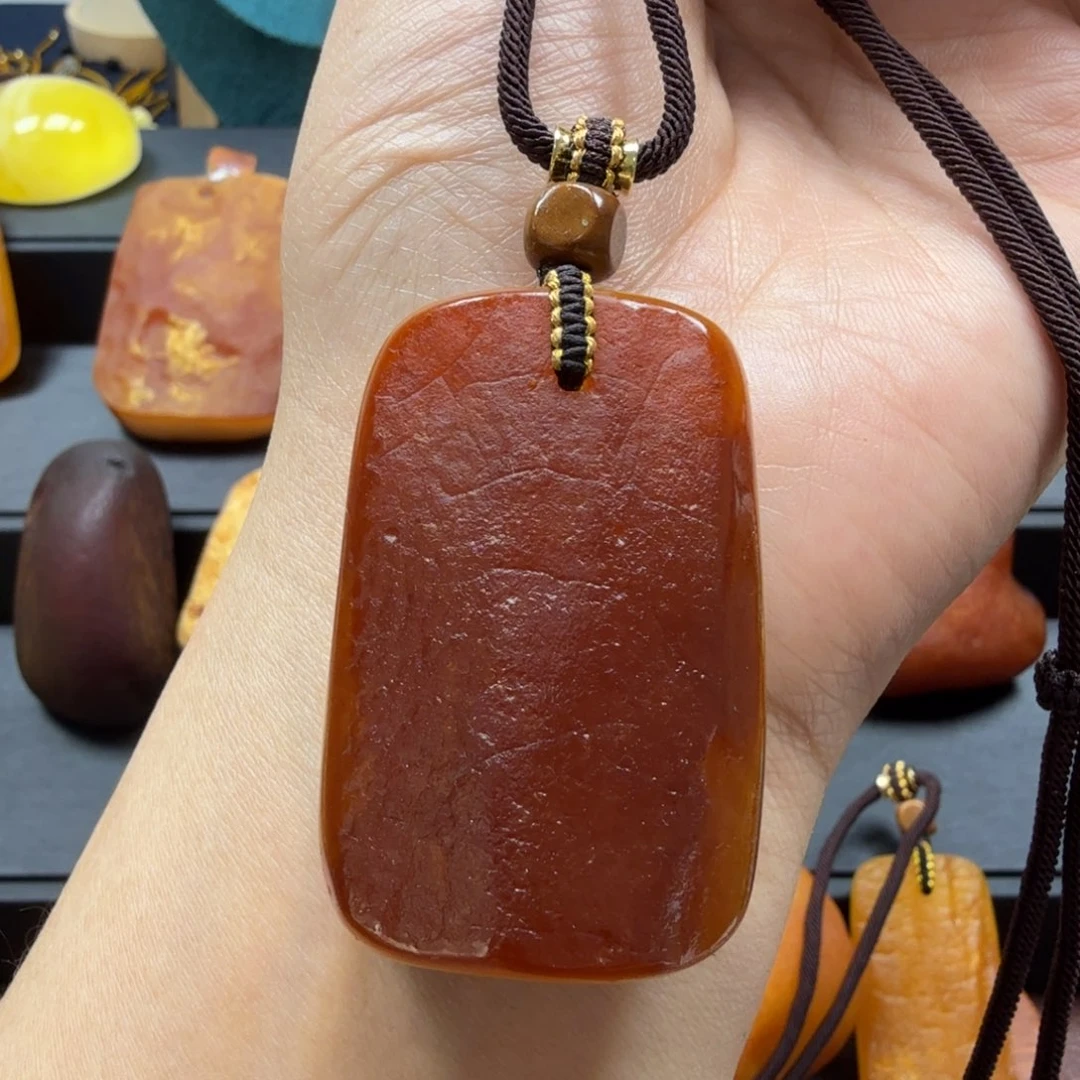 琥珀吊坠(赠链)未镶嵌