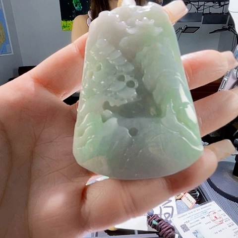 颈饰未镶嵌翡翠一个