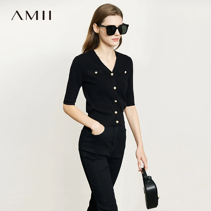 Amii百搭法式V领中袖显瘦针织开衫女金属扣短款毛针织衫72321013
