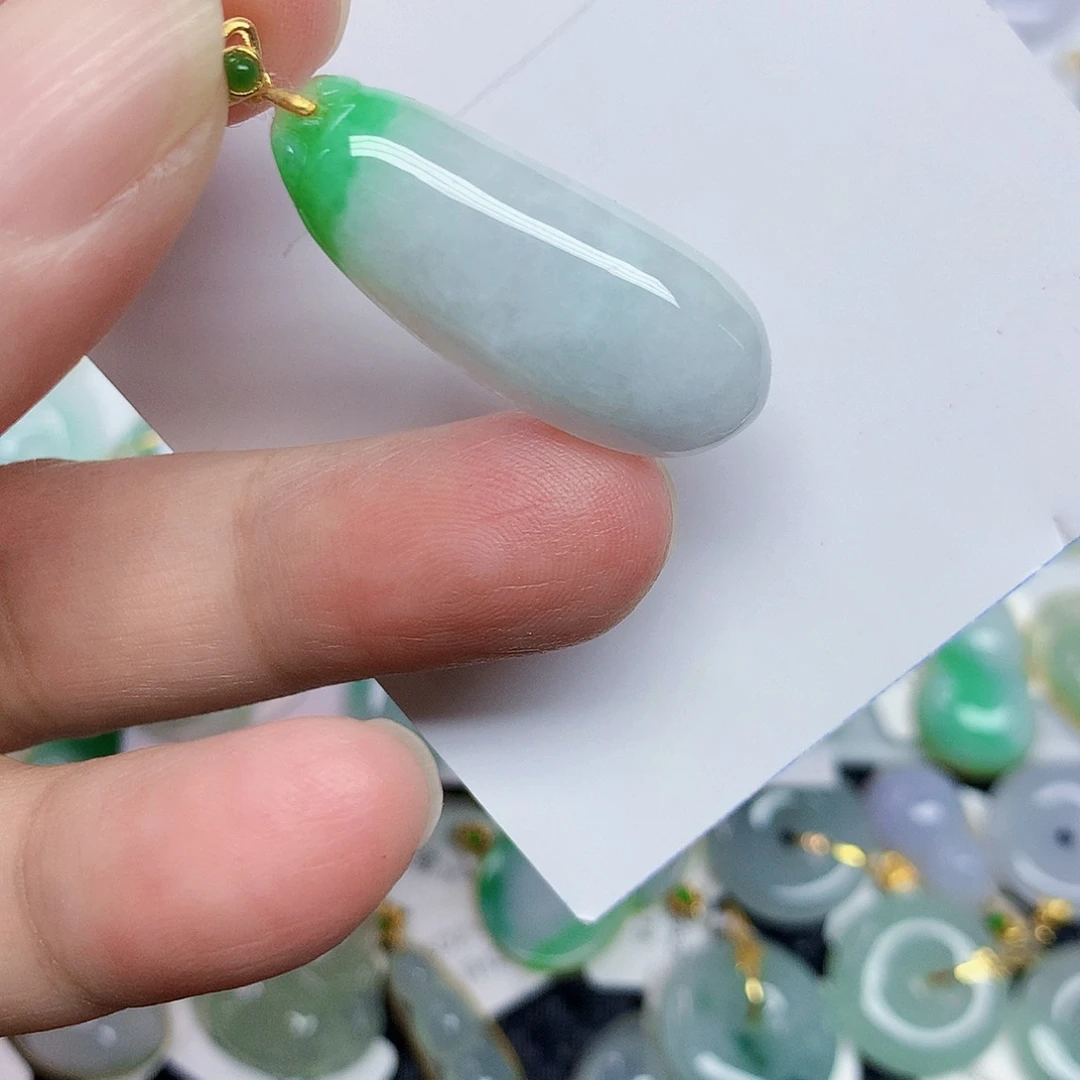 翡翠未镶嵌颈饰367853
