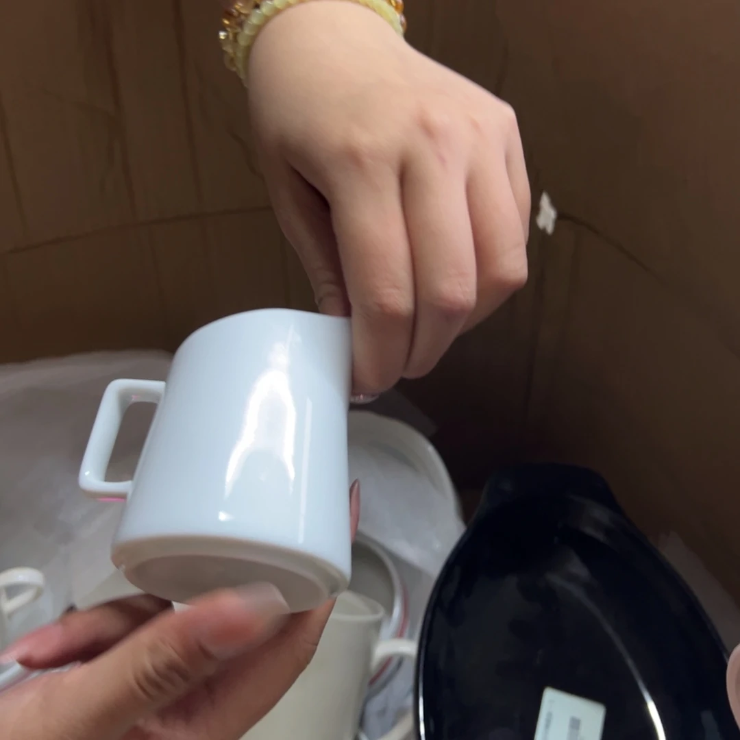新骨瓷196瑕疵慎拍冷白拉丝奶缸