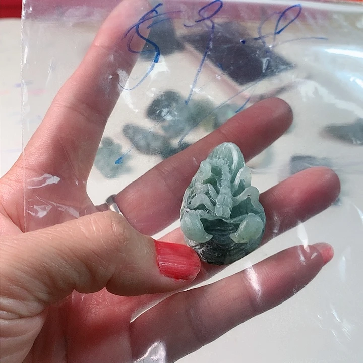 定制翡翠未镶嵌毛货