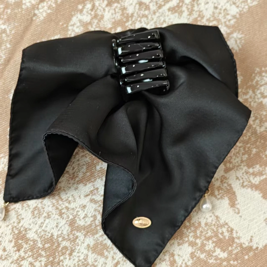 芙奈琪00422高端轻奢高级抓夹