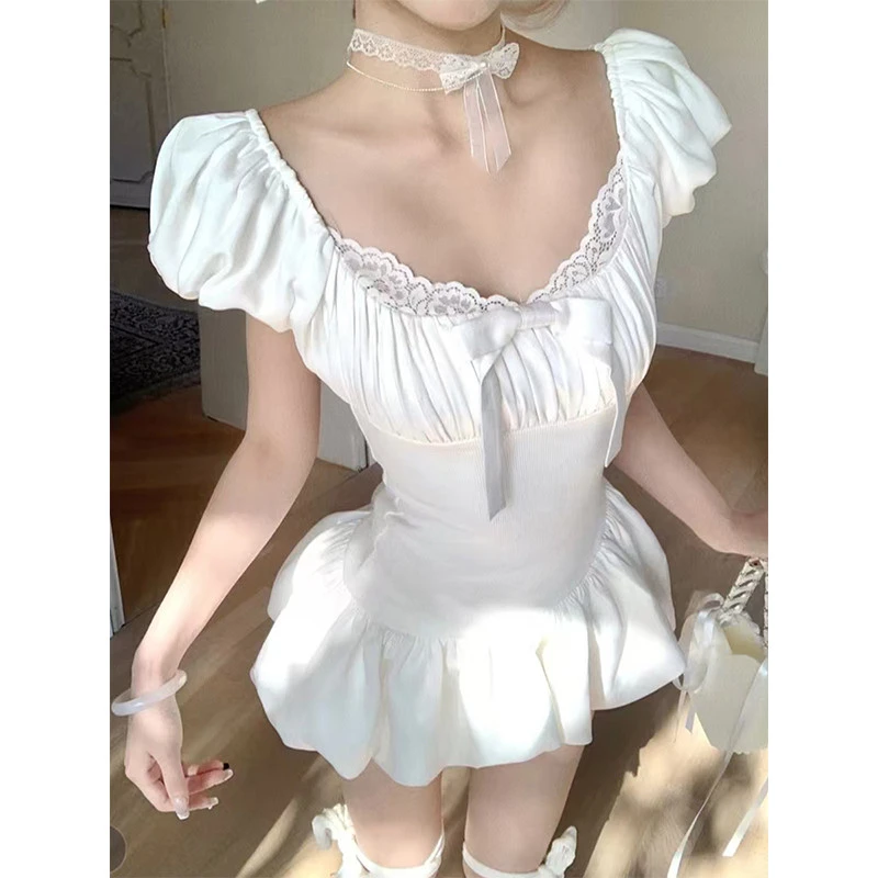 性感甜妹风V领蕾丝边拼接设计短袖连衣裙夏季新款收腰显瘦蓬蓬裙