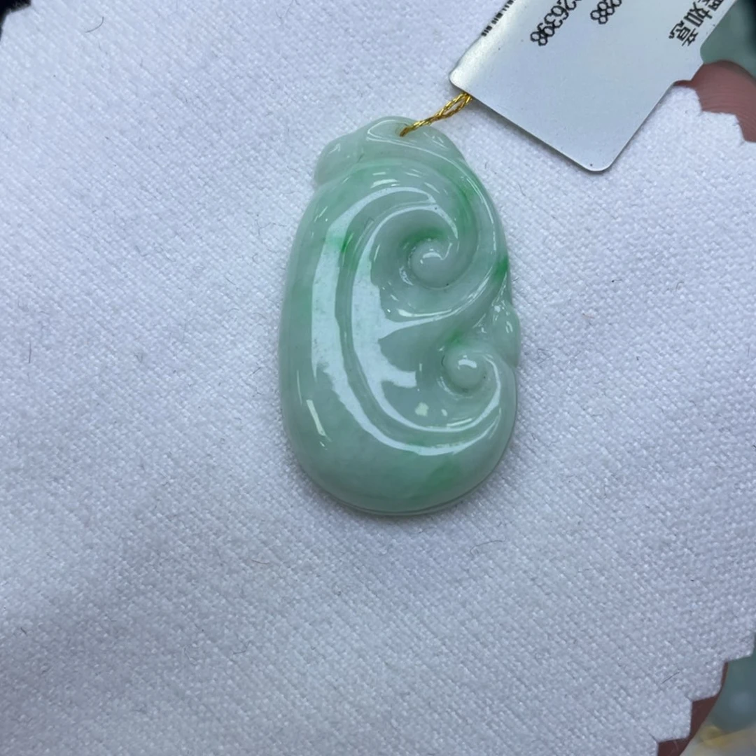 颈饰未镶嵌翡翠如意