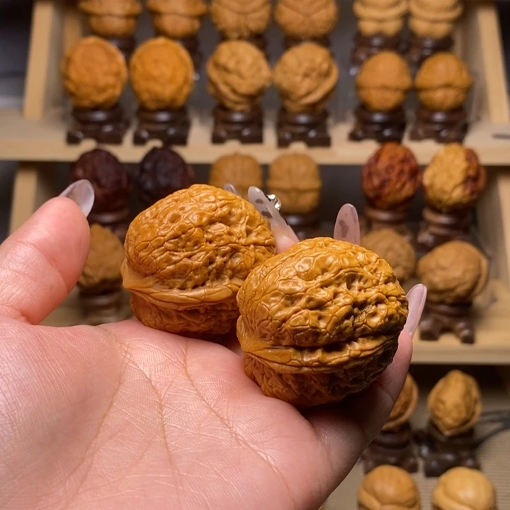 文玩核桃吊坠41金蟾蟒Y56