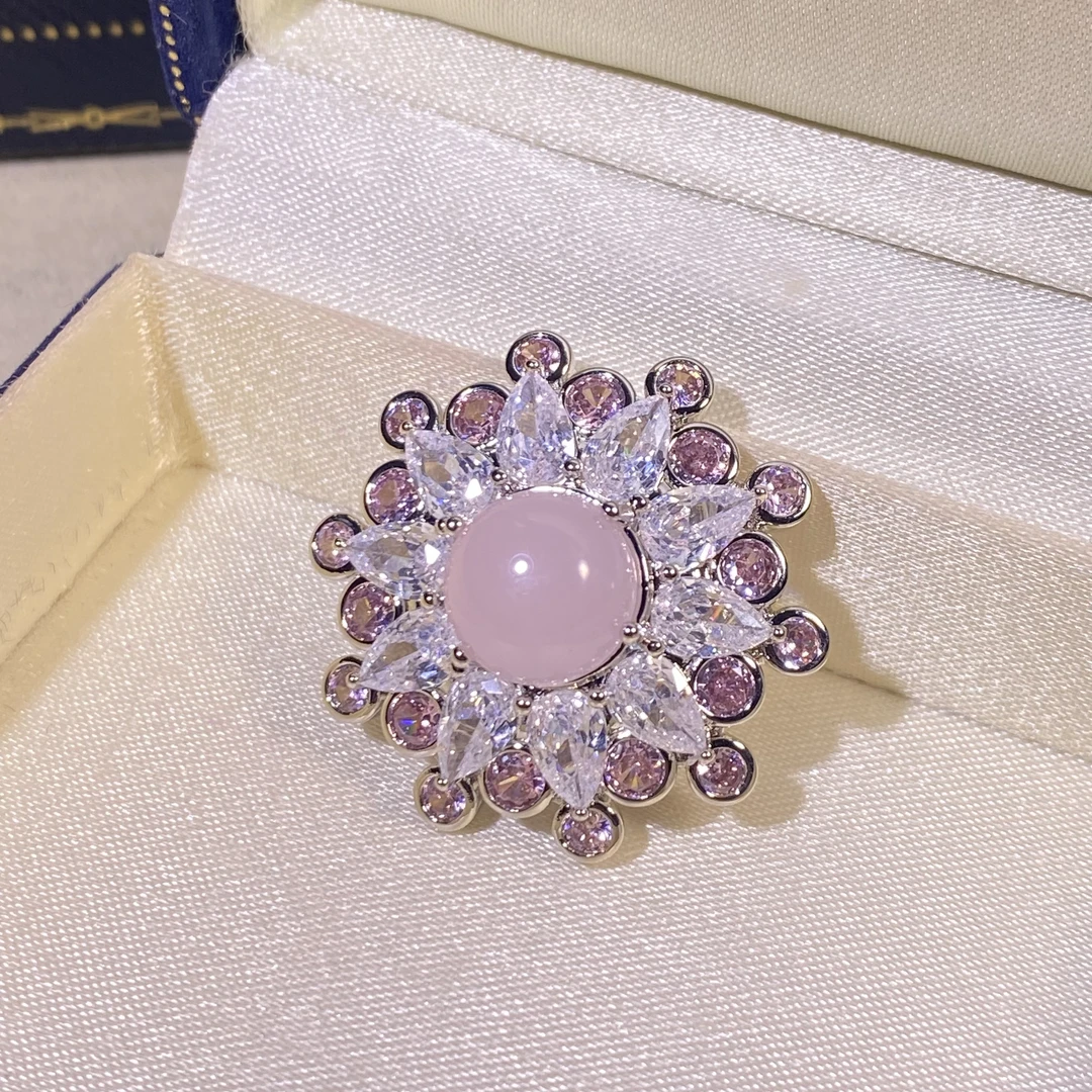 铜合金胸针 【粉色佳人磁吸扣】高档轻奢时尚设计师精致防走光6053