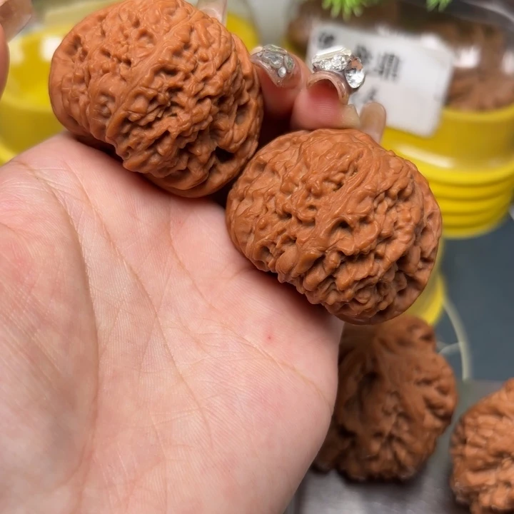 文玩核桃吊坠45-30680-02