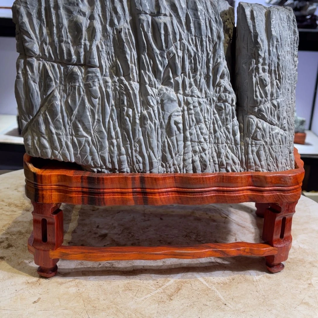 包***金石材灵璧石桥村的一个人