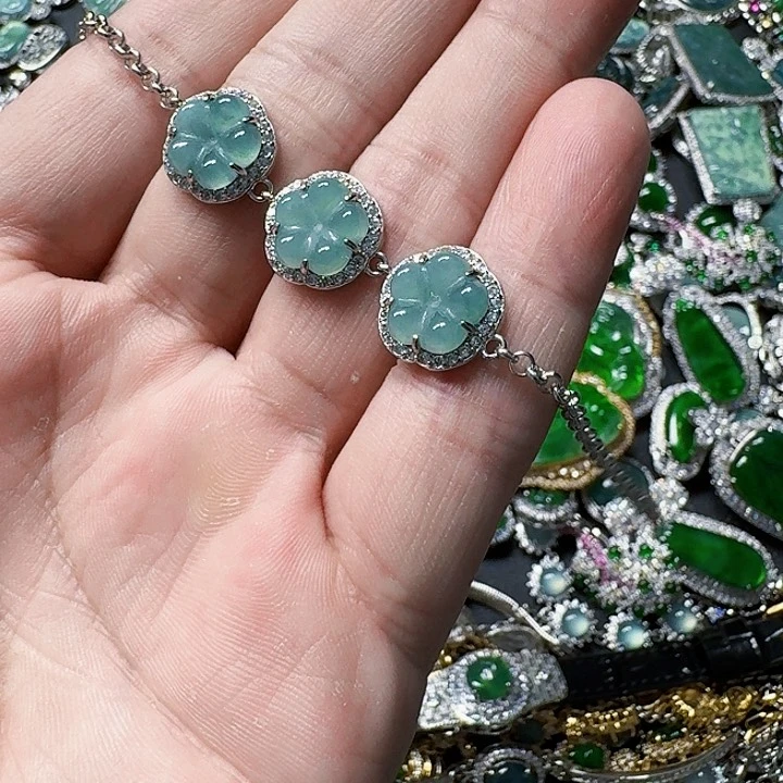 翡翠颈饰未镶嵌天然A货翡翠放漏