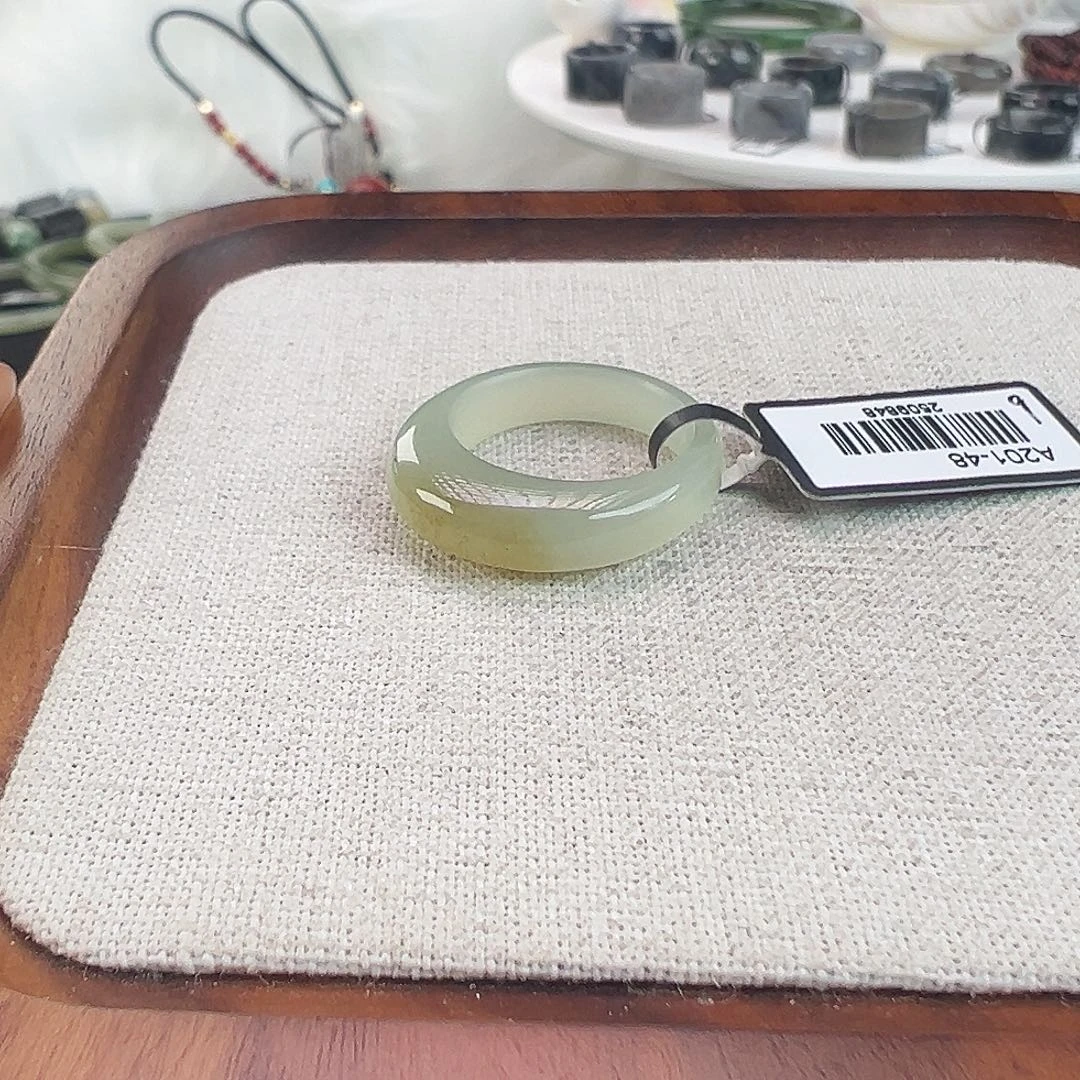 和田玉未镶嵌戒指w3青底飘糖馒头片17.0