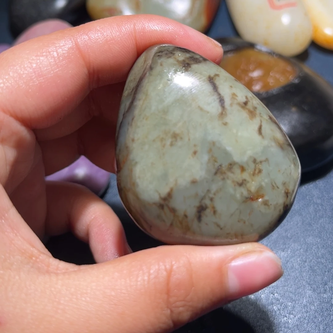 和田玉未镶嵌珠宝奇石