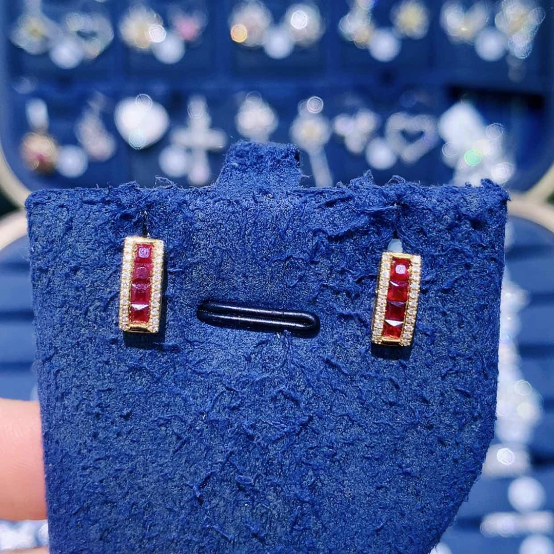 【闪购商品】18K金镶嵌耳饰红宝石红宝石简单款耳钉