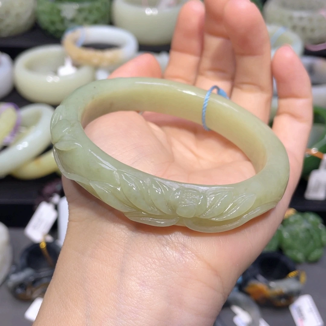 和田玉手镯未镶嵌24