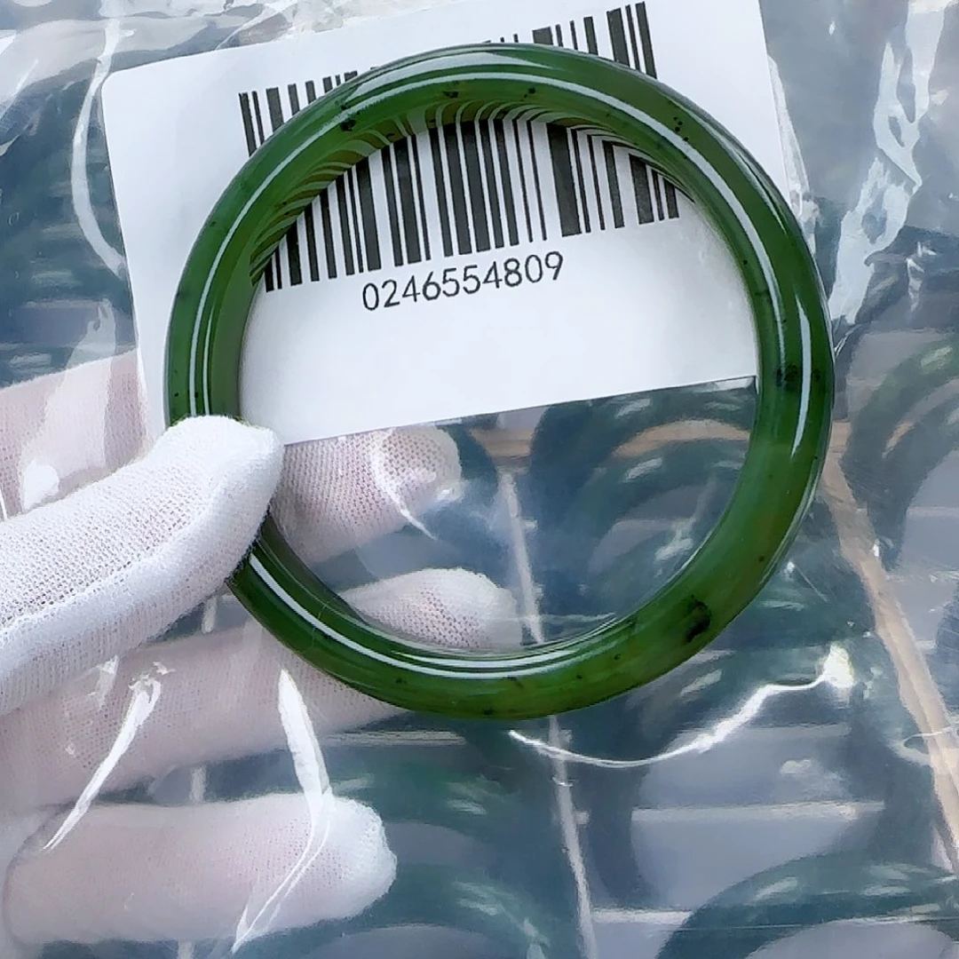 和田玉（碧玉）手镯未镶嵌60