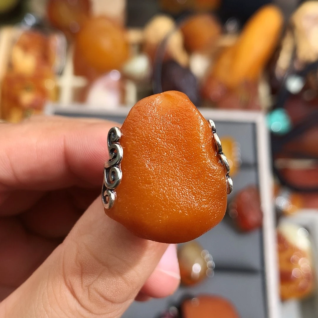 蜜蜡裸石未镶嵌你