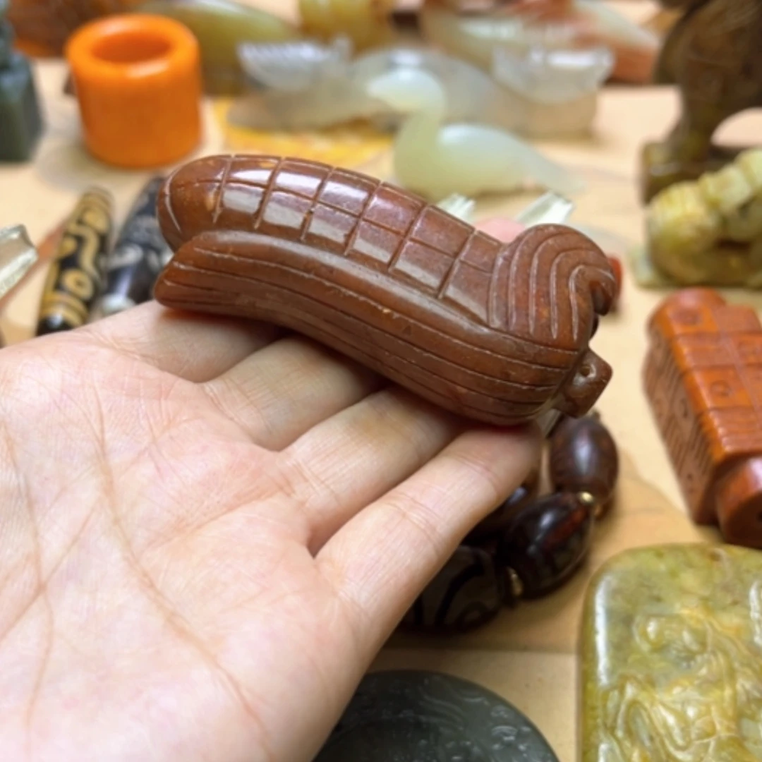 【闪购商品】蛇纹石玉颈饰未镶嵌