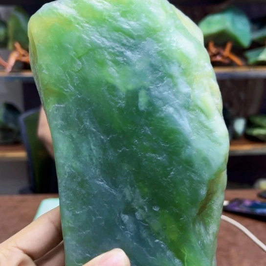 未镶嵌蛇纹石玉原石杰