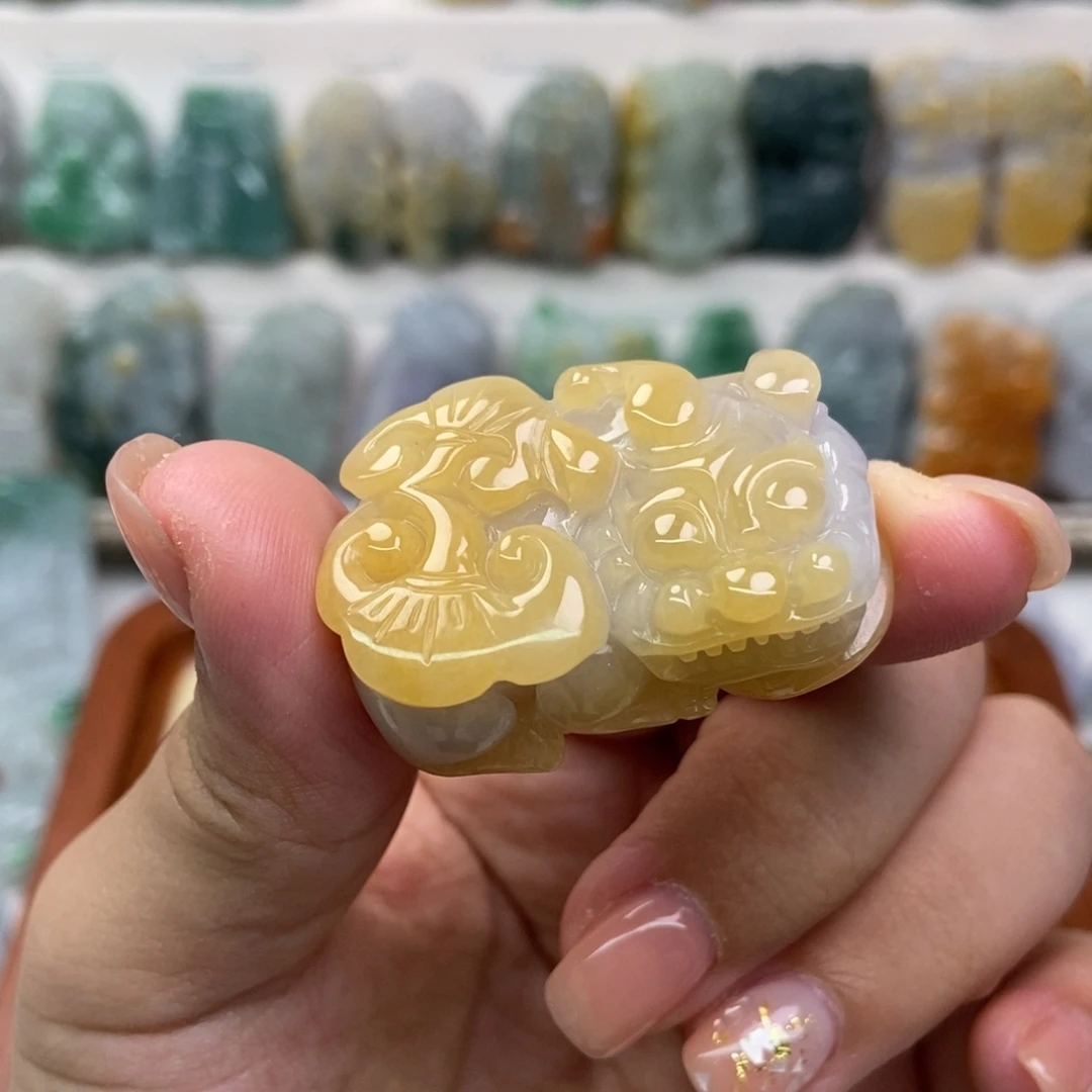 吊坠(赠链)未镶嵌翡翠