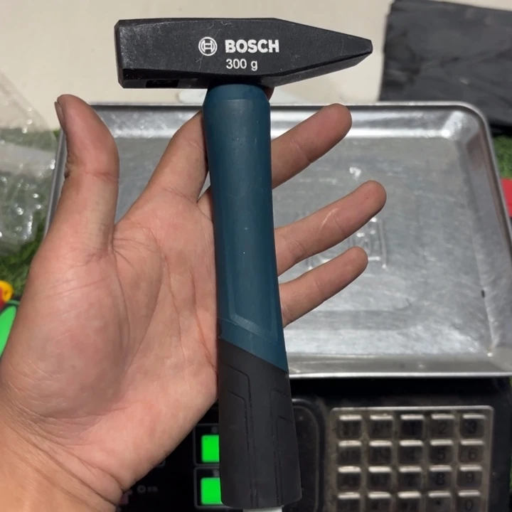 勇***敌德国博世锤子一把