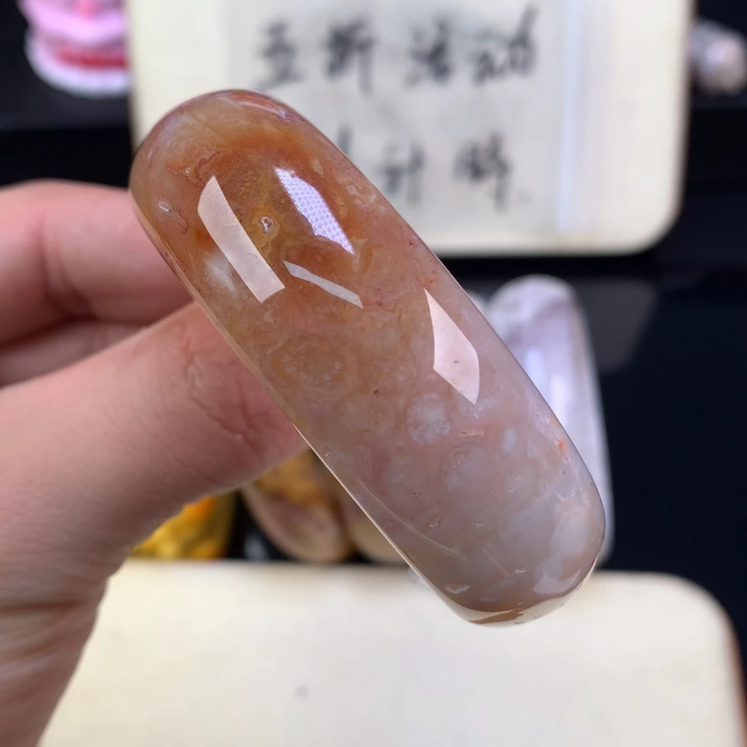 硅化珊瑚（珊瑚玉）未镶嵌颈饰35号粉糖共生51.9圈