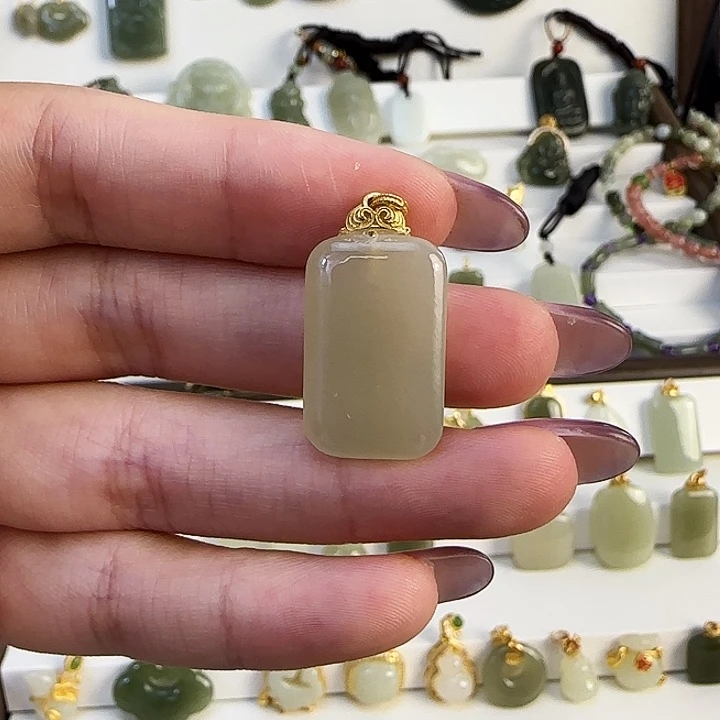 颈饰银S925镶嵌和田玉