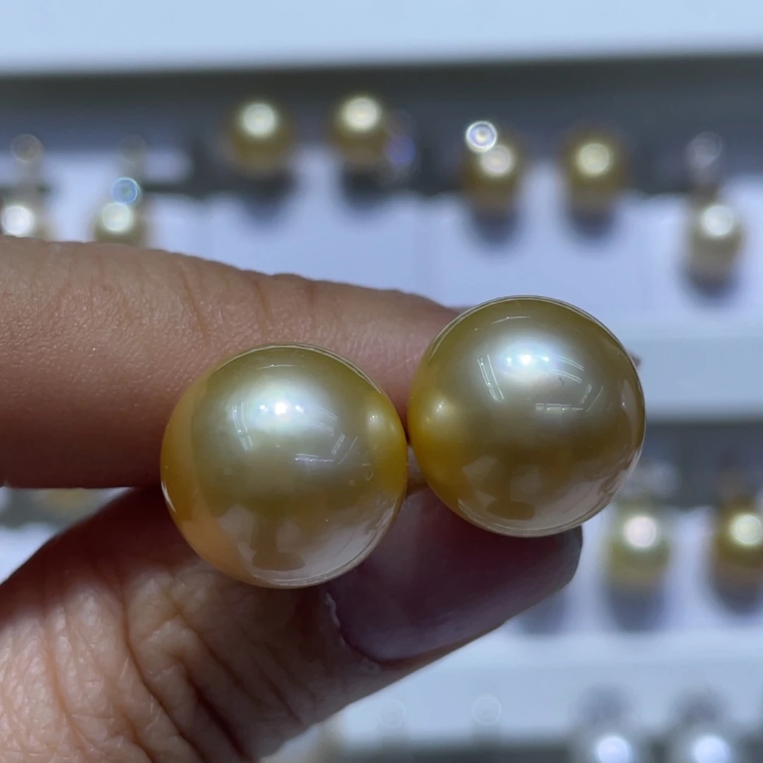 18K金镶嵌海水珍珠耳饰13.8mm近正圆完美无暇