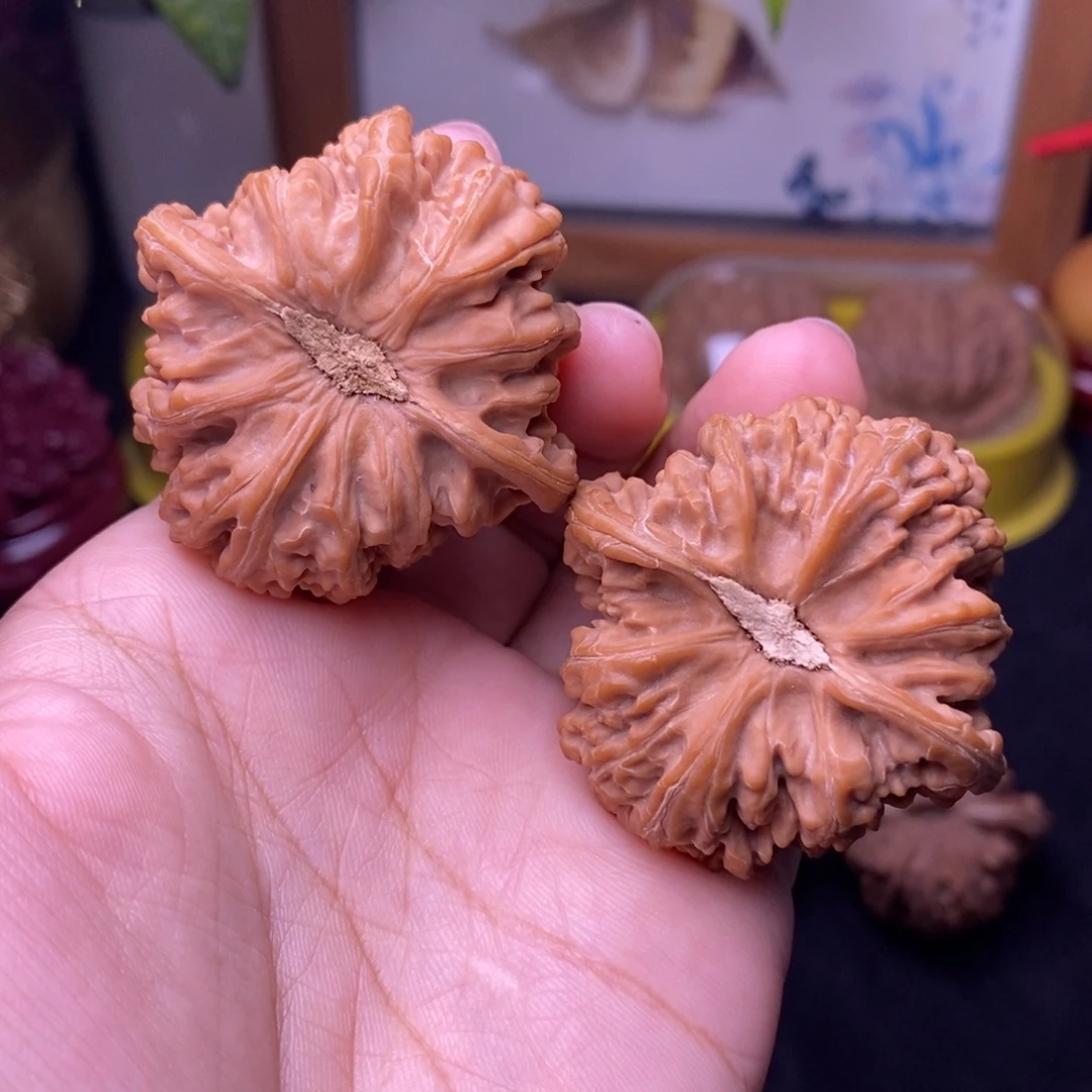 把件文玩核桃43红宝石