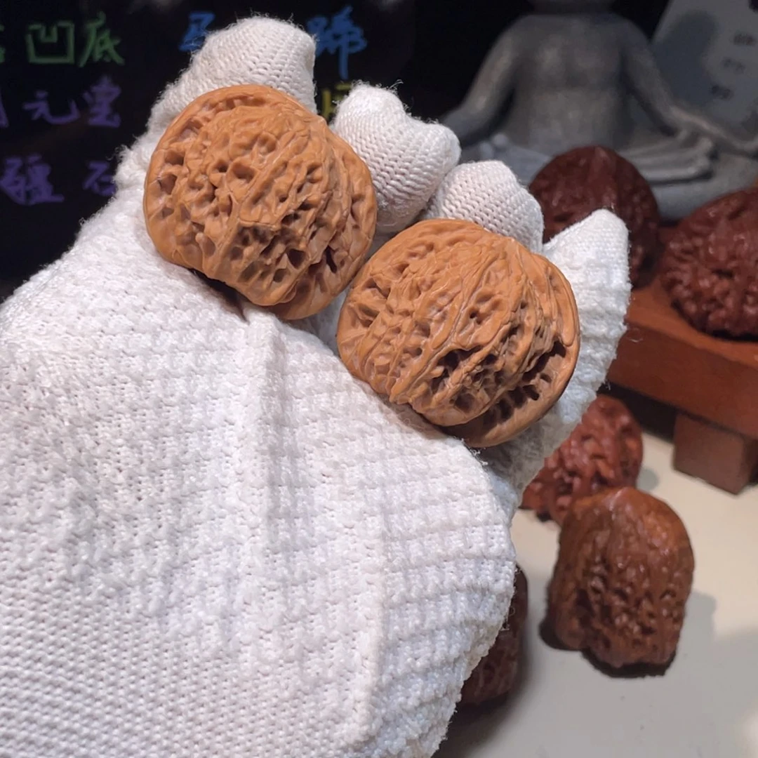 小***生文玩核桃把件磨盘.38.33,1997