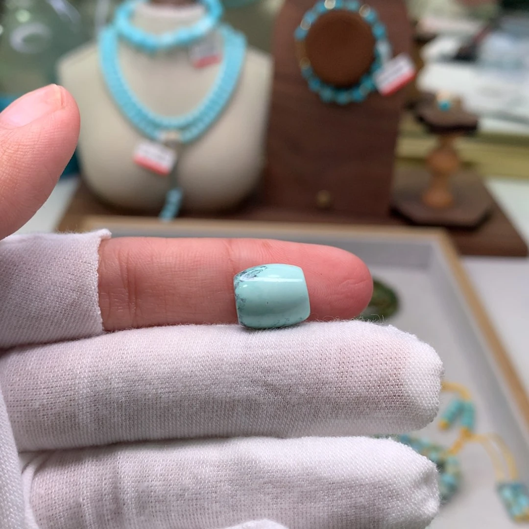 绿松石配饰未镶嵌