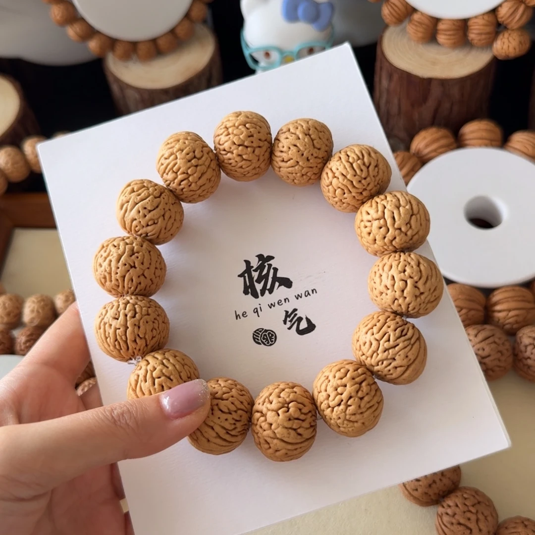 是***124白月光矮桩大肚子