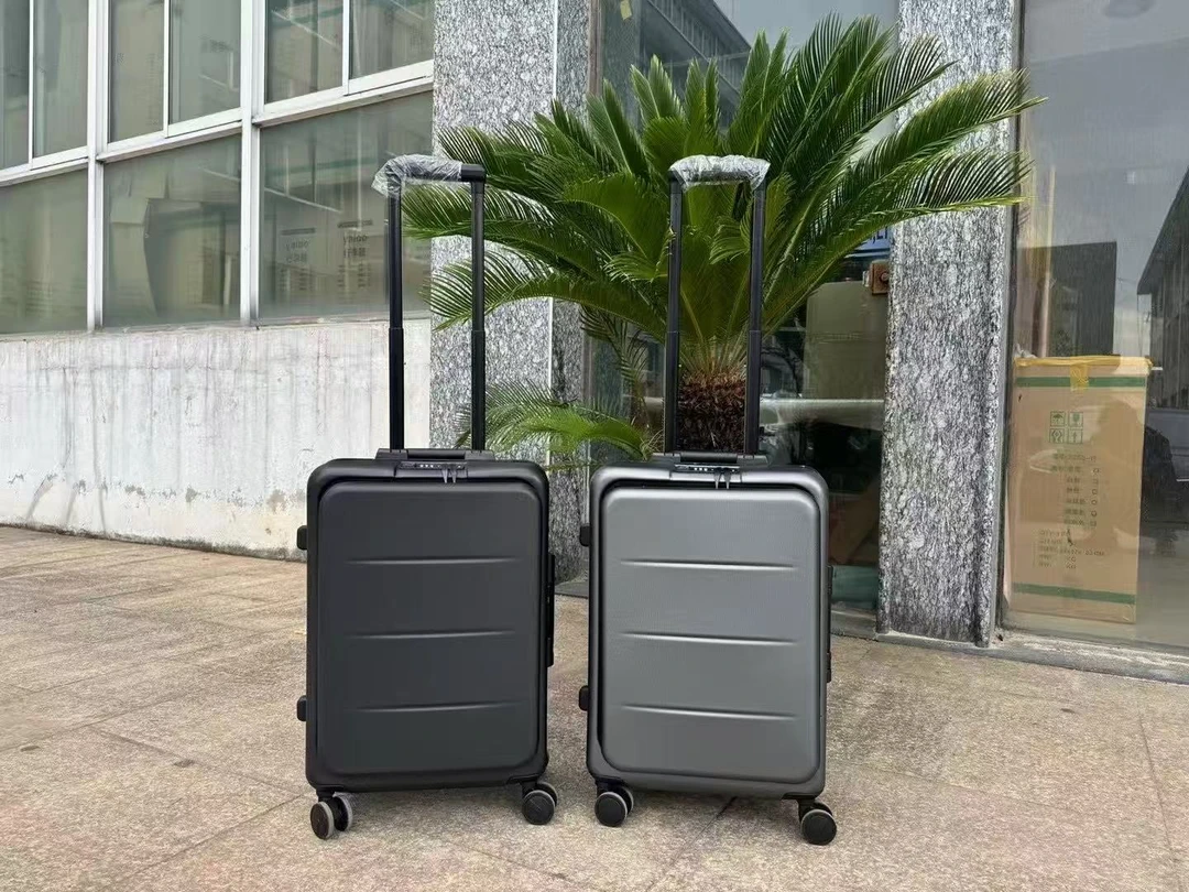 外贸微瑕疵前开口20寸 纯PC电脑登机箱日奶本轮子