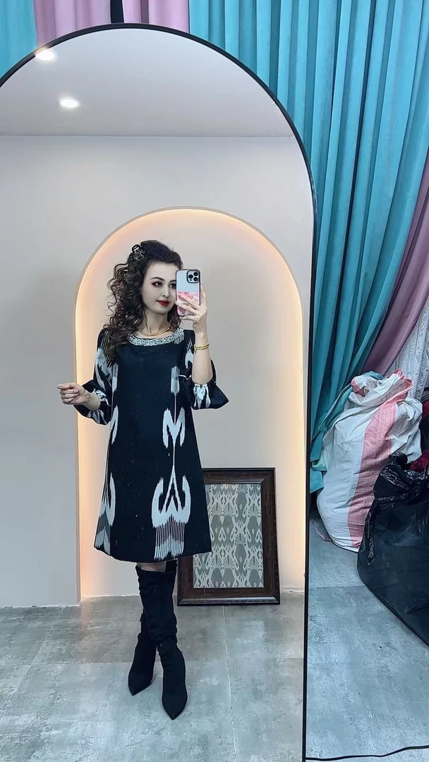 和田艾特莱斯连衣裙