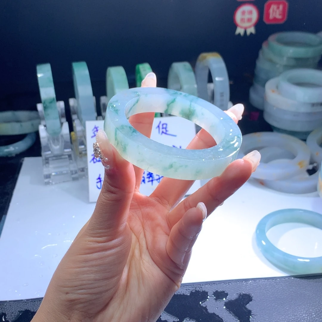 定制翡翠手镯未镶嵌