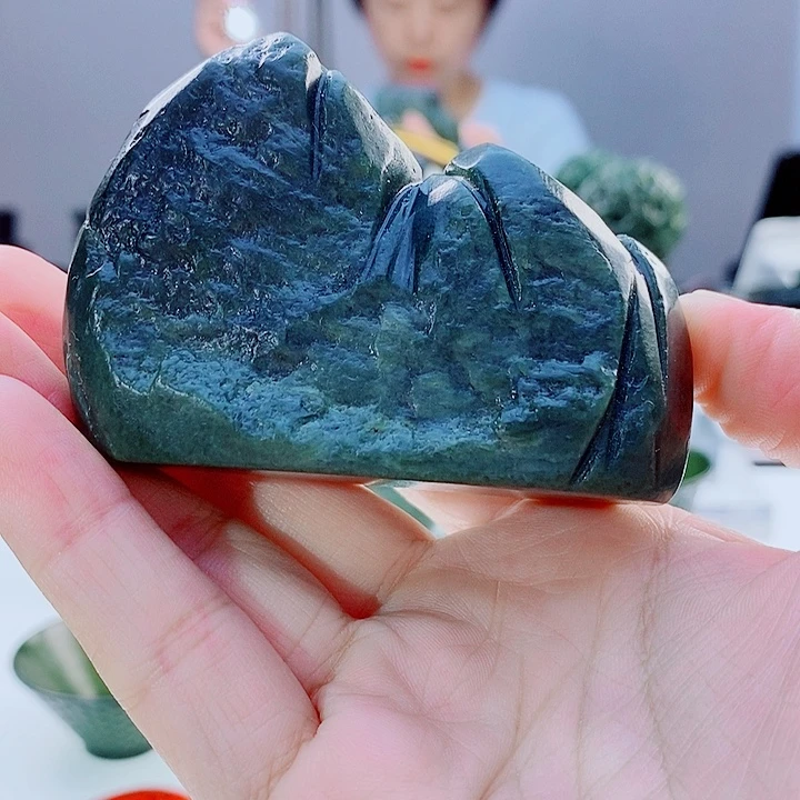 未镶嵌和田玉（青玉）把件