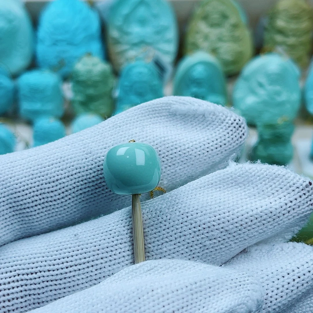 绿松石未镶嵌珠宝奇石11.5m