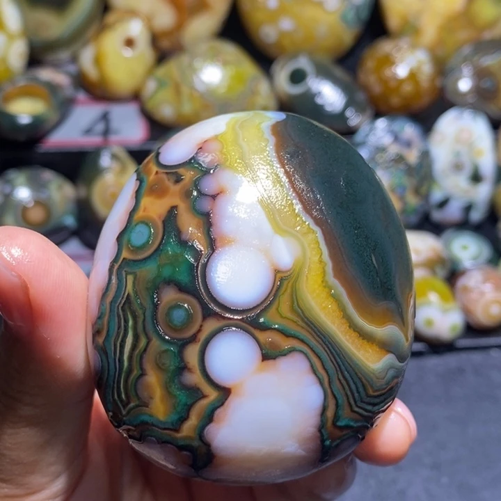 玛瑙/玉髓未镶嵌珠宝半成品8