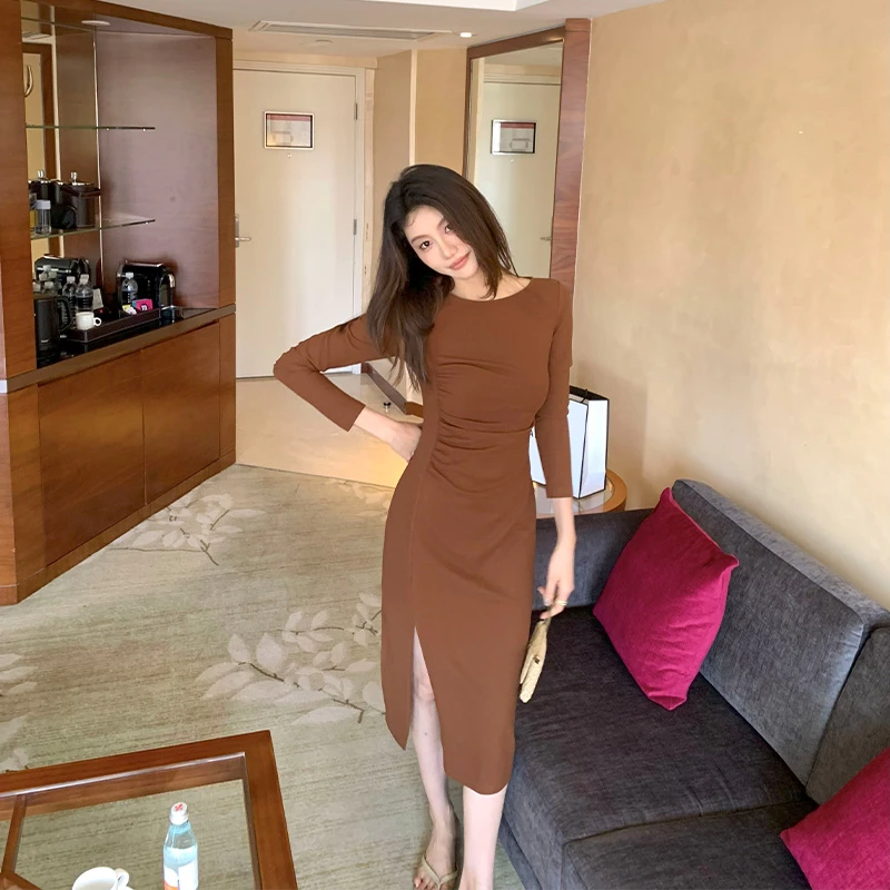 【ALONE SAVOR】龍喜儿 简约高级感纯色捏褶修身连衣裙J046