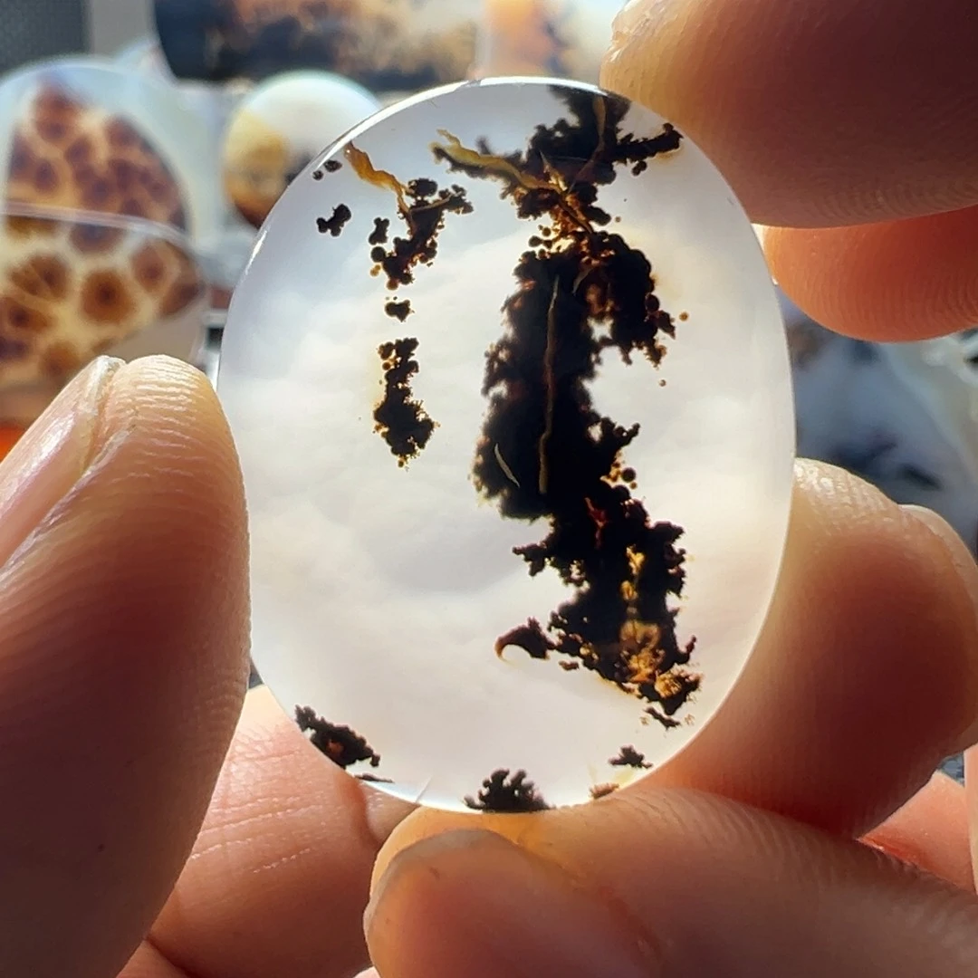 未镶嵌玛瑙/玉髓珠宝奇石