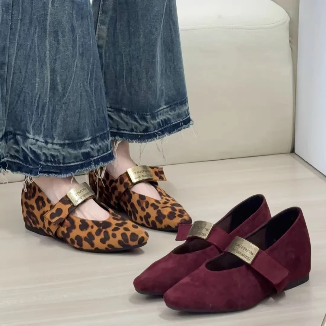 法式复古绒面单鞋女平底新款浅口豆豆鞋仙女气质软底玛丽珍鞋女鞋